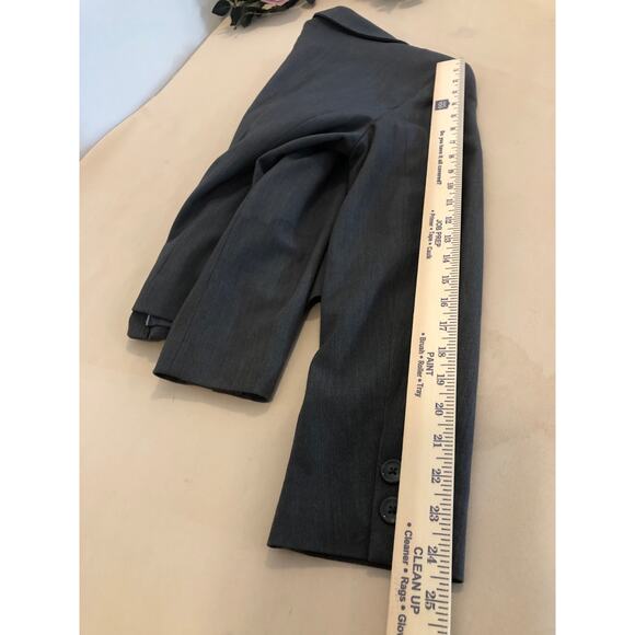 Worthington Women Gray Blazer 12 Notched Lapels 2-Buttons Closure Executive - Picture 9 of 9